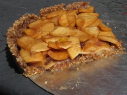 No-bake apple tart